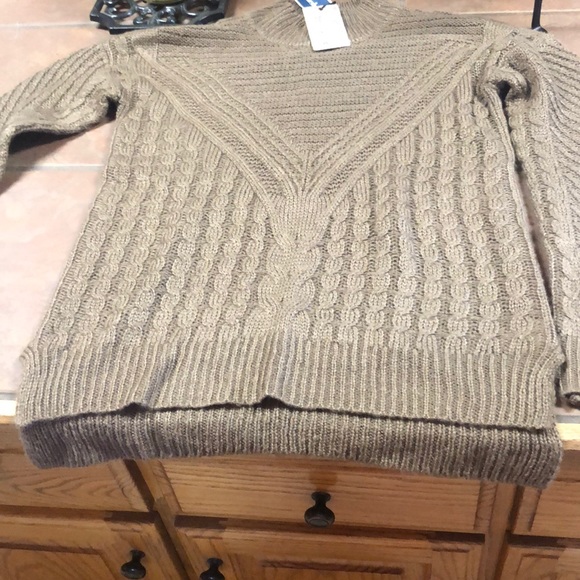 Mocha Sweater Women’s Size M NWT - Picture 6 of 6